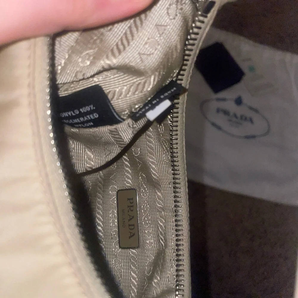 Prada Re-Edition Tessuto Re-Nylon Bag - Picture 10 of 14
